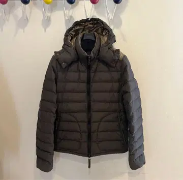 DUVETICA 듀베티카 다운 자켓 요크 부분 절개