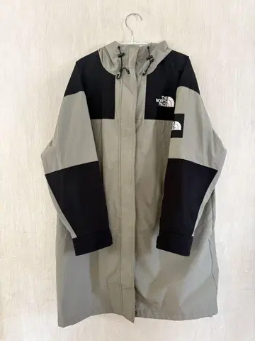 THE NORTH FACE / 쉘 코트 L 사이즈 (착용 이미지 있음)