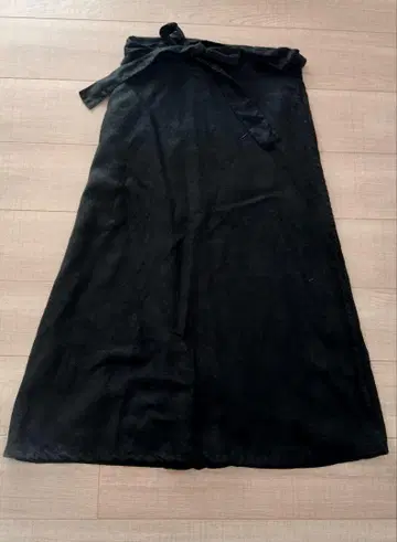 nest Robe 린넨 랩스커트 블랙