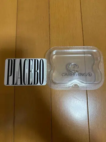 미사용 새상품 CAREERING 한쪽 귀걸이 placebo 501