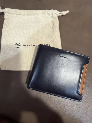 새상품 마스터피스 masterpiece 접이식 지갑 네이비 노치 소가죽