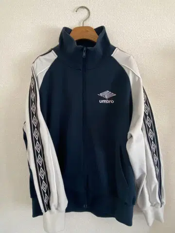 9090 x umbro 래글런 트랙 자켓 네이비