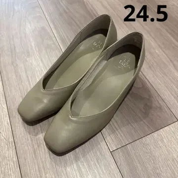 르탈론 스퀘어 V컷 펌프스 새상품급