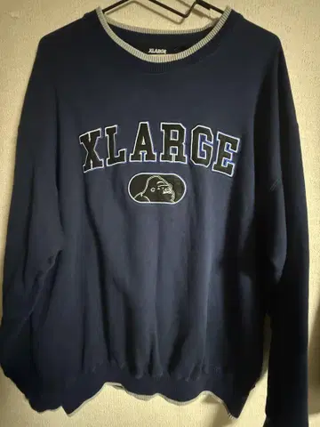 XLARGE 네이비 맨투맨