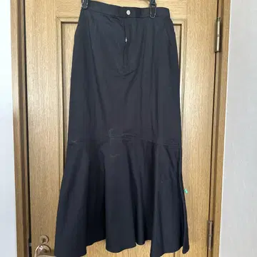 택 포함 새상품 블랙 머메이드 스커트