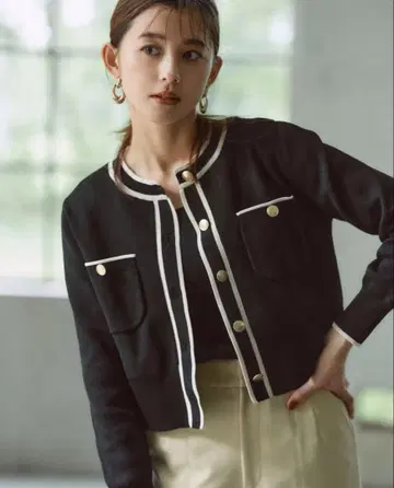 JUSGLITTY 배색 니트 자켓 앙상블 아사히나 아야