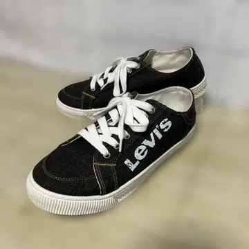 리바이스 블랙 스니커즈 데님 소재