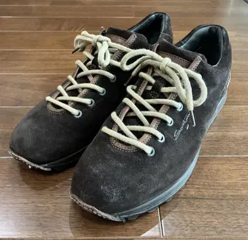 santoni 산토니 스웨이드 스니커즈