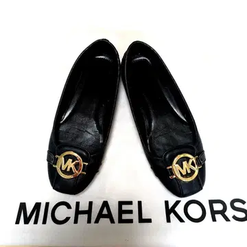 새상품급 MICHAEL KORS 블랙 플랫슈즈 7 5M 네고 불가