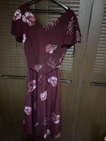스나이델 롱 원피스 꽃무늬 와인 레드