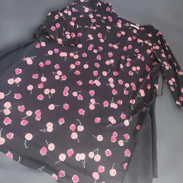 컨디션 최상 로즈 티아라 RoseTiara 튜닉 체리 46