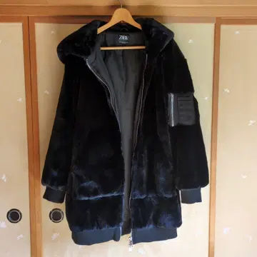 새상품급 ZARA 플리스 자켓 인조 모피 블랙