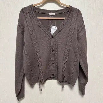 axes femme 레이스업 케이블 니트 가디건 그레이지