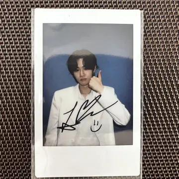 EVNNE 윤서 사인 폴라로이드