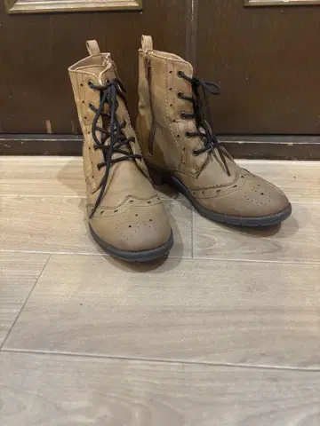 Chardash 브라운 부츠