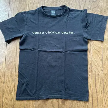 넘버나인 텍스트 프린트 T셔츠