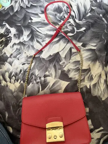 FURLA 레드 숄더백