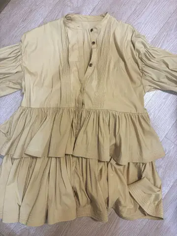 acka 프릴 셔츠 원피스 베이지