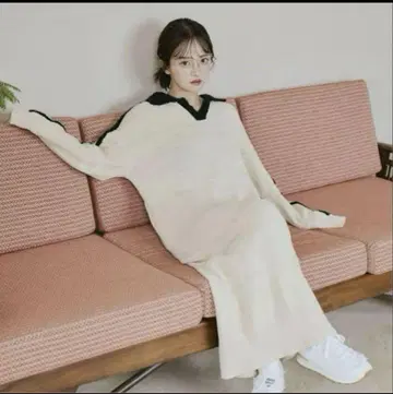 PINUE 부클레 카라 니트 원피스
