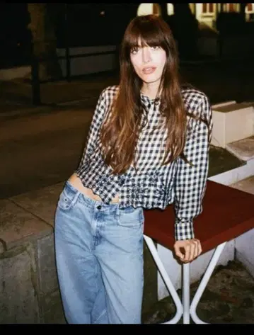 컷워크 자수 체크 무늬 셔츠