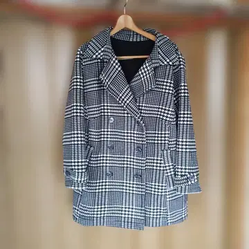 블랙 화이트 체크 피 코트