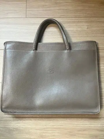 IL BISONTE 가죽 토트백 이탈리아제