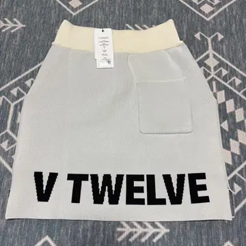 V TWELVE 니트 타이트 스커트 화이트 사이즈0