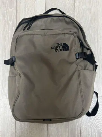 THE NORTH FACE 데이팩 카키 다수납