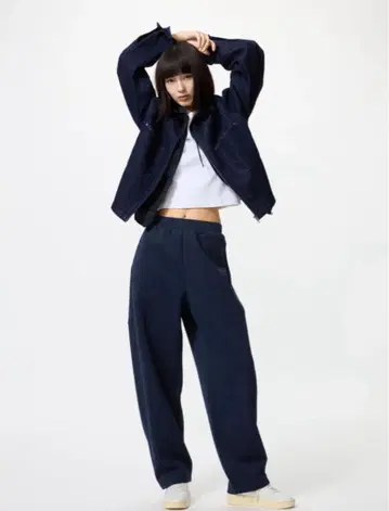 UNIQLO 드라이 맨투맨 커브 팬츠 네이비 S