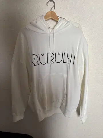 QURULI 후드티