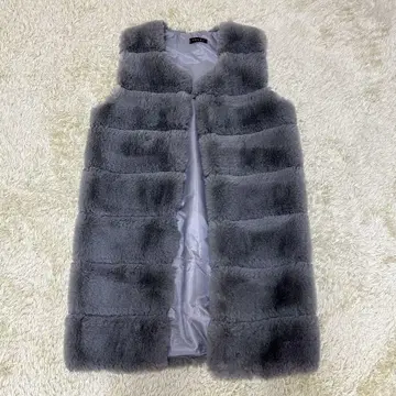 TRUBE 에코 퍼 그레이 롱 베스트 고급스러움