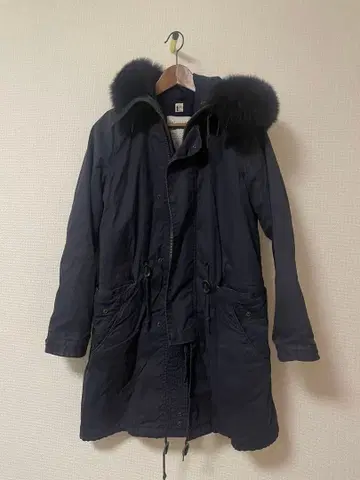 연내 처분 아우터 네이비 퍼 달린 모즈 코트