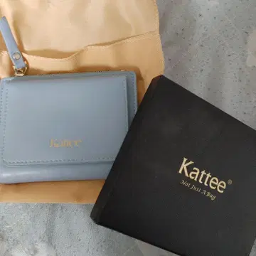 Kattee 라이트 블루 이단 접이식 지갑