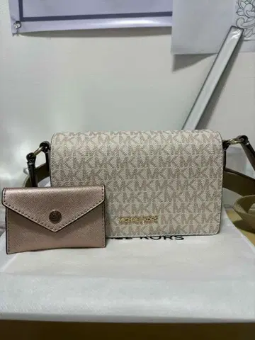 MICHAEL KORS 핑크 숄더백과 카드 케이스