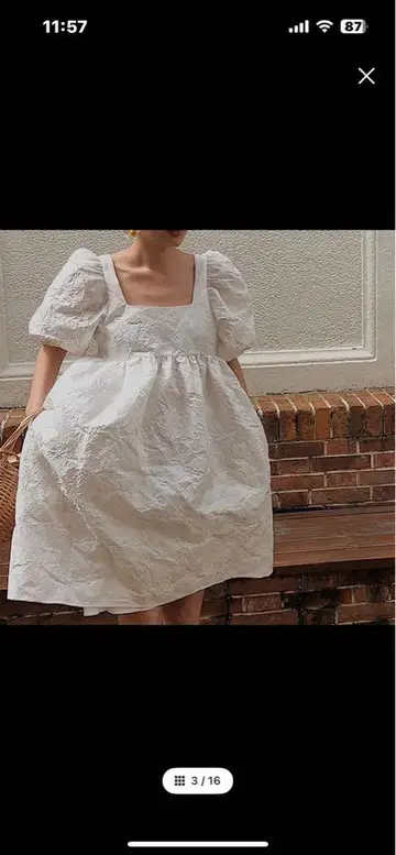미니 원피스 드레스 화이트 플레어 퍼프 슬리브