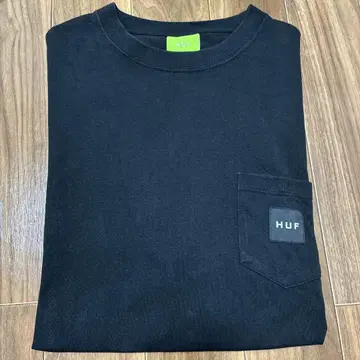 HUF 반팔