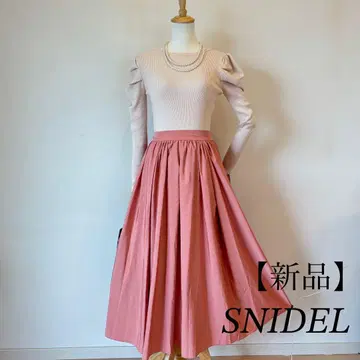 새상품 스나이델 SNIDEL 파워숄더 니트 도킹 원피스 핑크