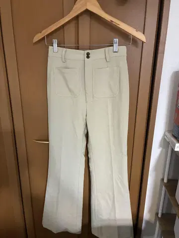 KBF 패치 포켓 플레어 팬츠