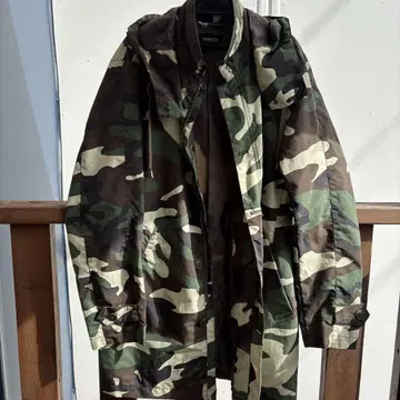 FRAMMENTO CUORE 카모플라쥬 밀리터리 나일론 자켓
