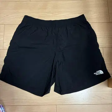 THE NORTH FACE 블랙 숏팬츠