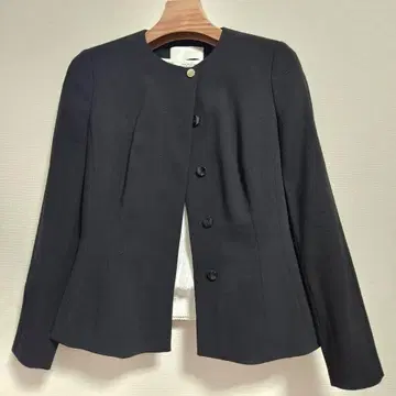 HUGO BOSS 다크 네이비 노카라 자켓