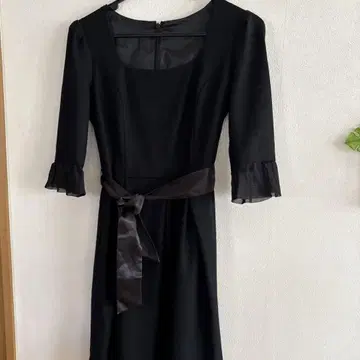 블랙 포멀
