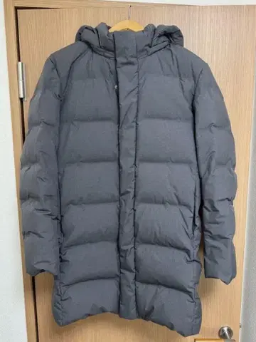 [ 새상품급 ] UNIQLO 심리스 다운 코트 M 그레이