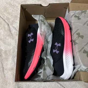 Under Armour 스니커즈 블랙/핑크