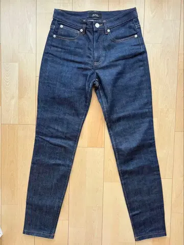 A.P.C. HIGH STANDARD 스트레이트 데님 25