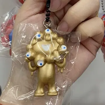미야쿠미야쿠 키링 골드 금