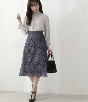 프로포션 바디 드레싱 레이스 스커트
