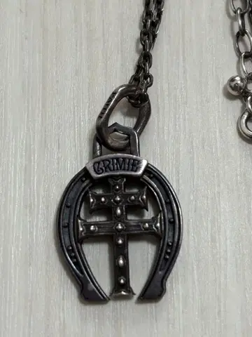 CRIMIE 클라이미 크로스 말발굽 목걸이
