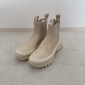 JIL SANDER 질 샌더 사이드 고어 부츠