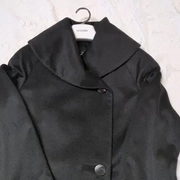 큰 옷깃의 세미 래글런 블랙 캐시미어 100% 롱 코트